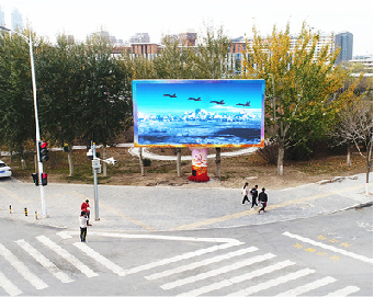 咸宁户外大屏广告投放要点。