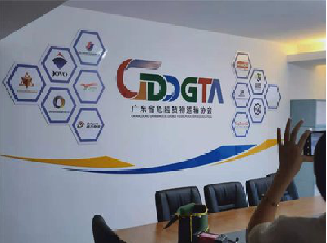 咸宁公司走廊文化墙如何设计布置？